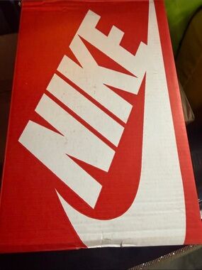 Nike Red and black shoes gray check size 7 women’s